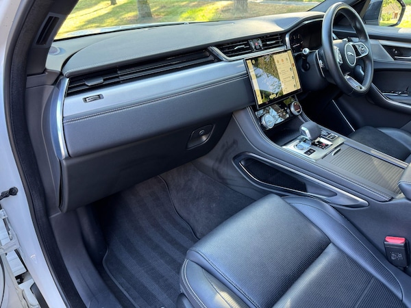 Used Jaguar F-Pace 2021 for sale - 76073139: Photo 5