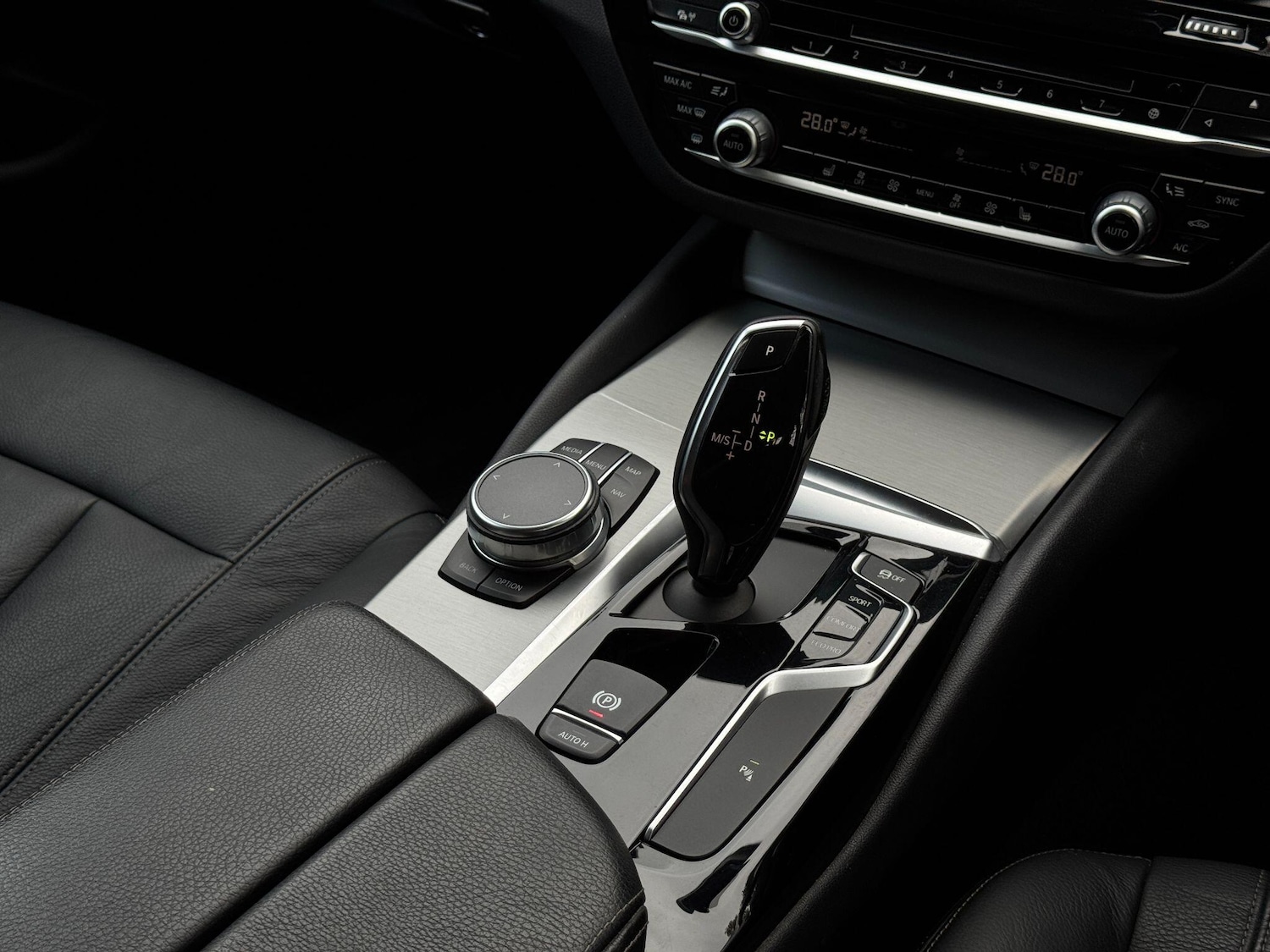 Used BMW 5 Series 2018 for sale - 76485340: Photo 38