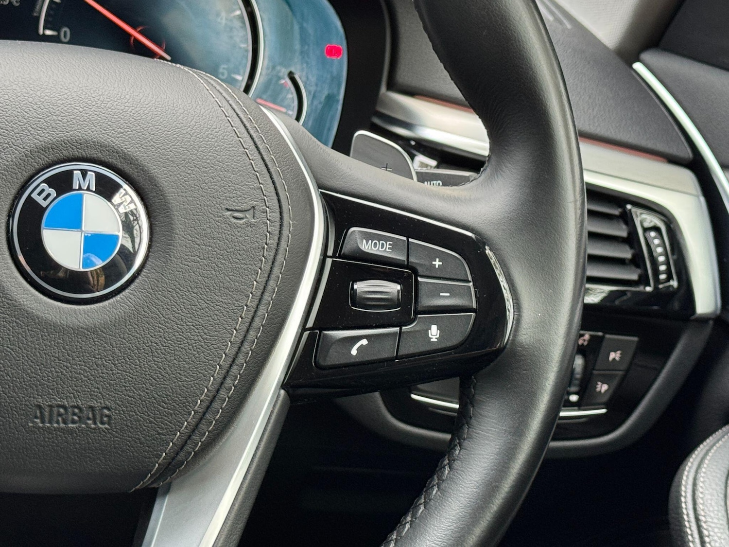 Used BMW 5 Series 2018 for sale - 76485340: Photo 59