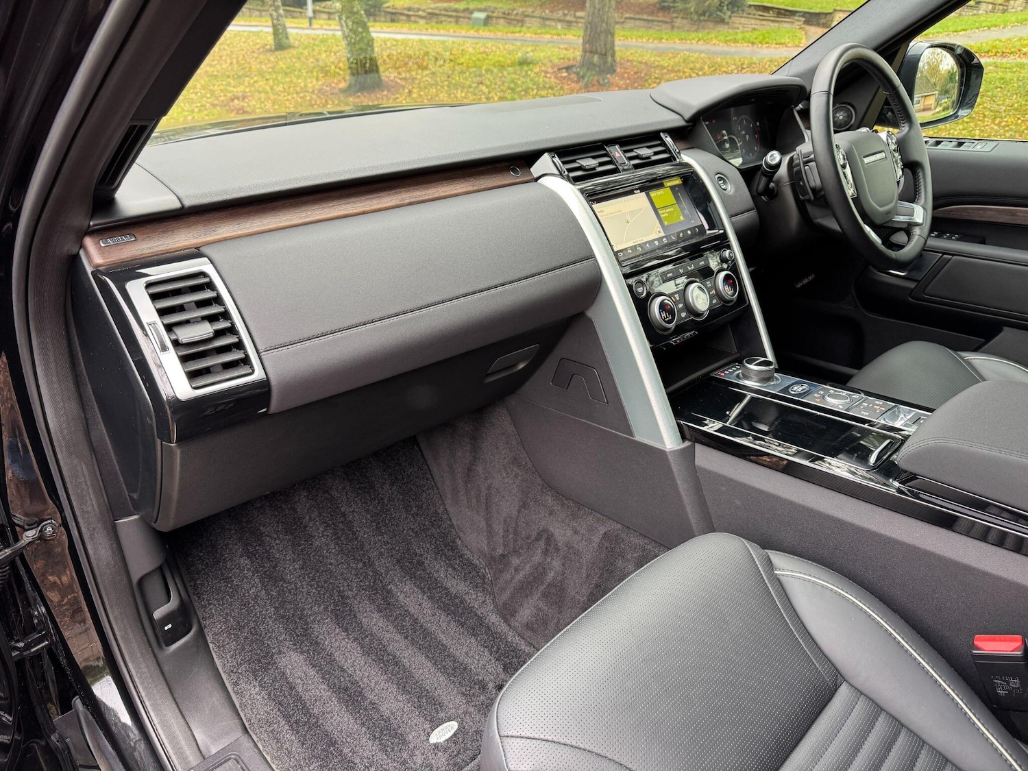 Used Land Rover Discovery 2019 for sale - 76645724: Photo 40