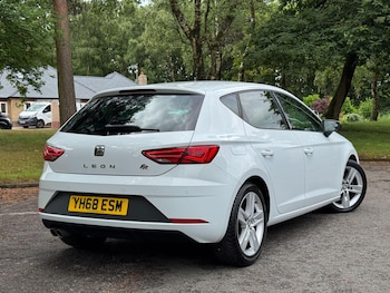 Used SEAT Leon 2019 for sale - 78842785: Photo