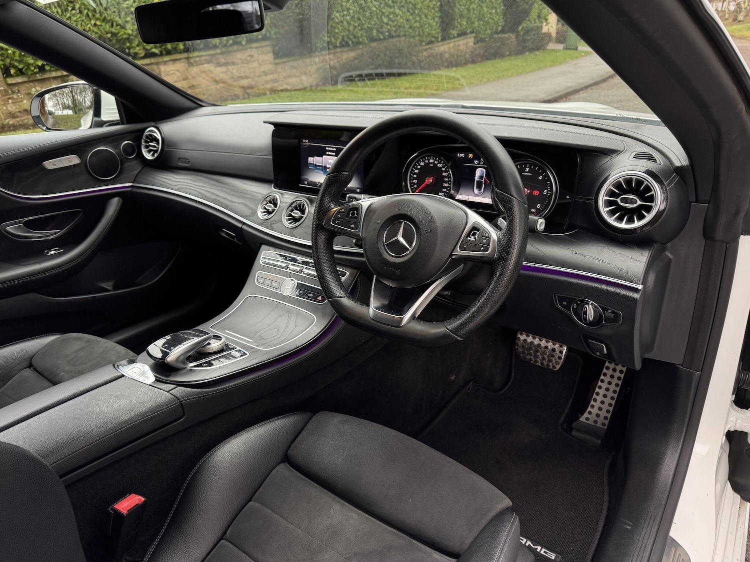 Used Mercedes-Benz E Class 2017 for sale - 77351450: Photo 4