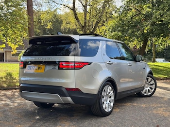 Used Land Rover Discovery 2017 for sale - 76084355: Photo 2