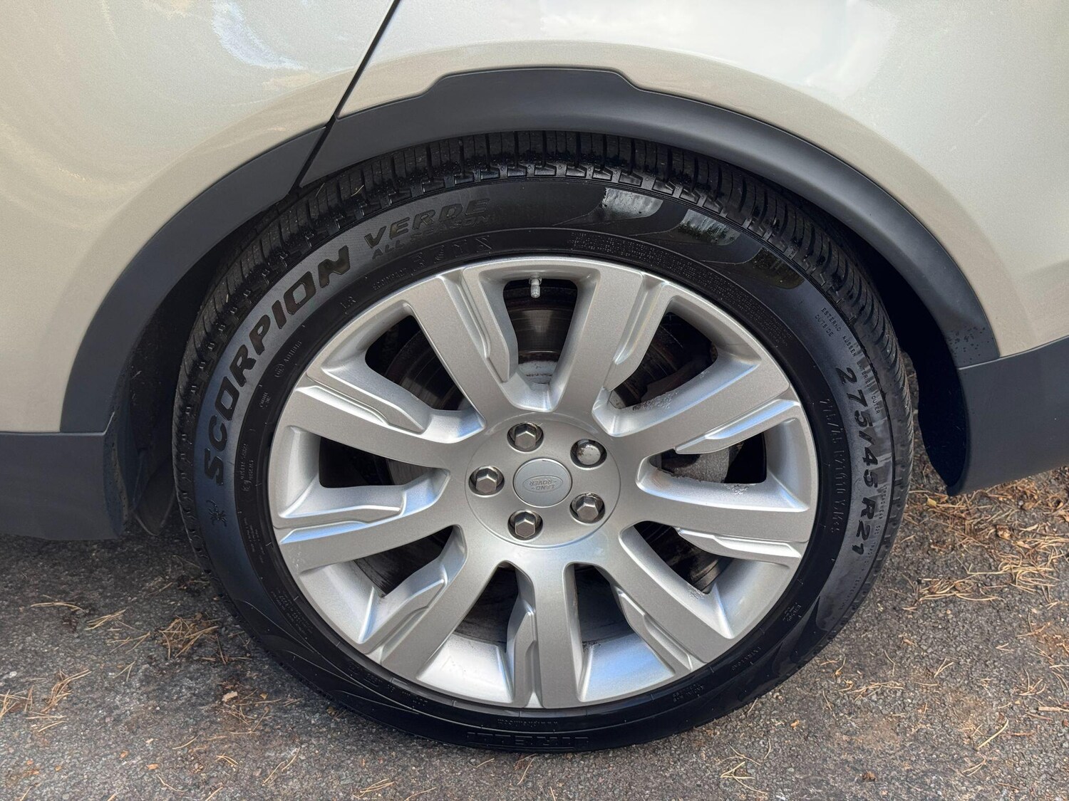 Used Land Rover Discovery 2017 for sale - 76084355: Photo 45