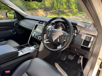 Used Land Rover Discovery 2017 for sale - 76084355: Photo 4