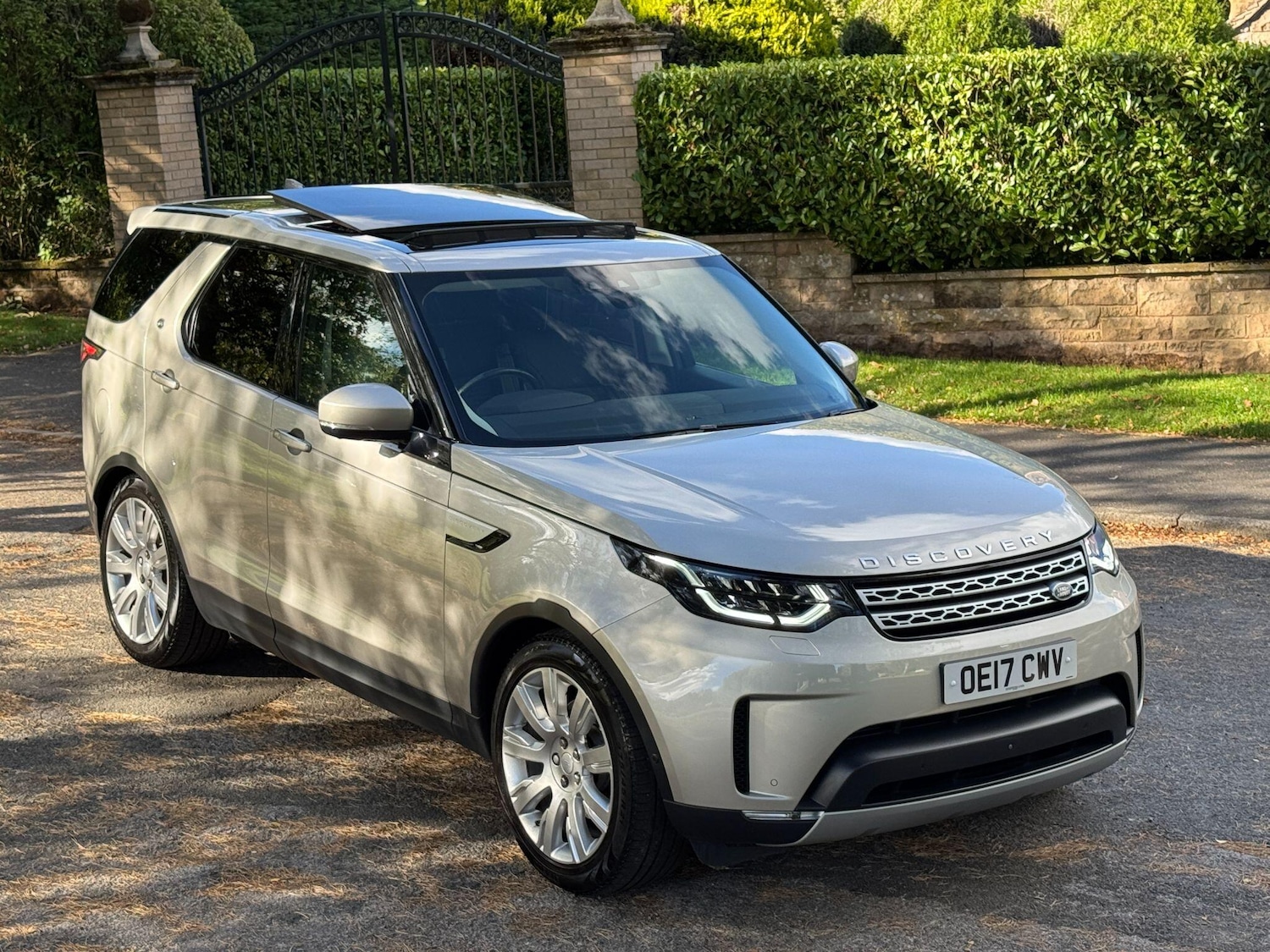 Used Land Rover Discovery 2017 for sale - 76084355: Photo 9