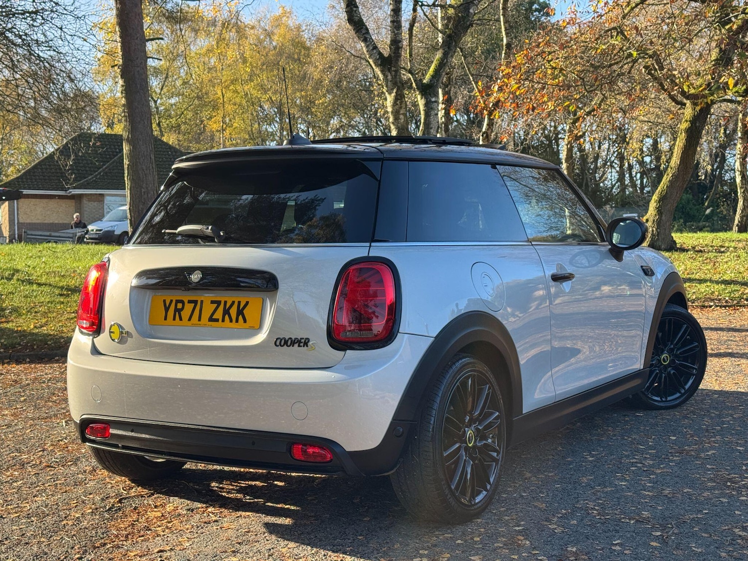 Used MINI Hatch 2021 for sale - 76633643: Photo 2