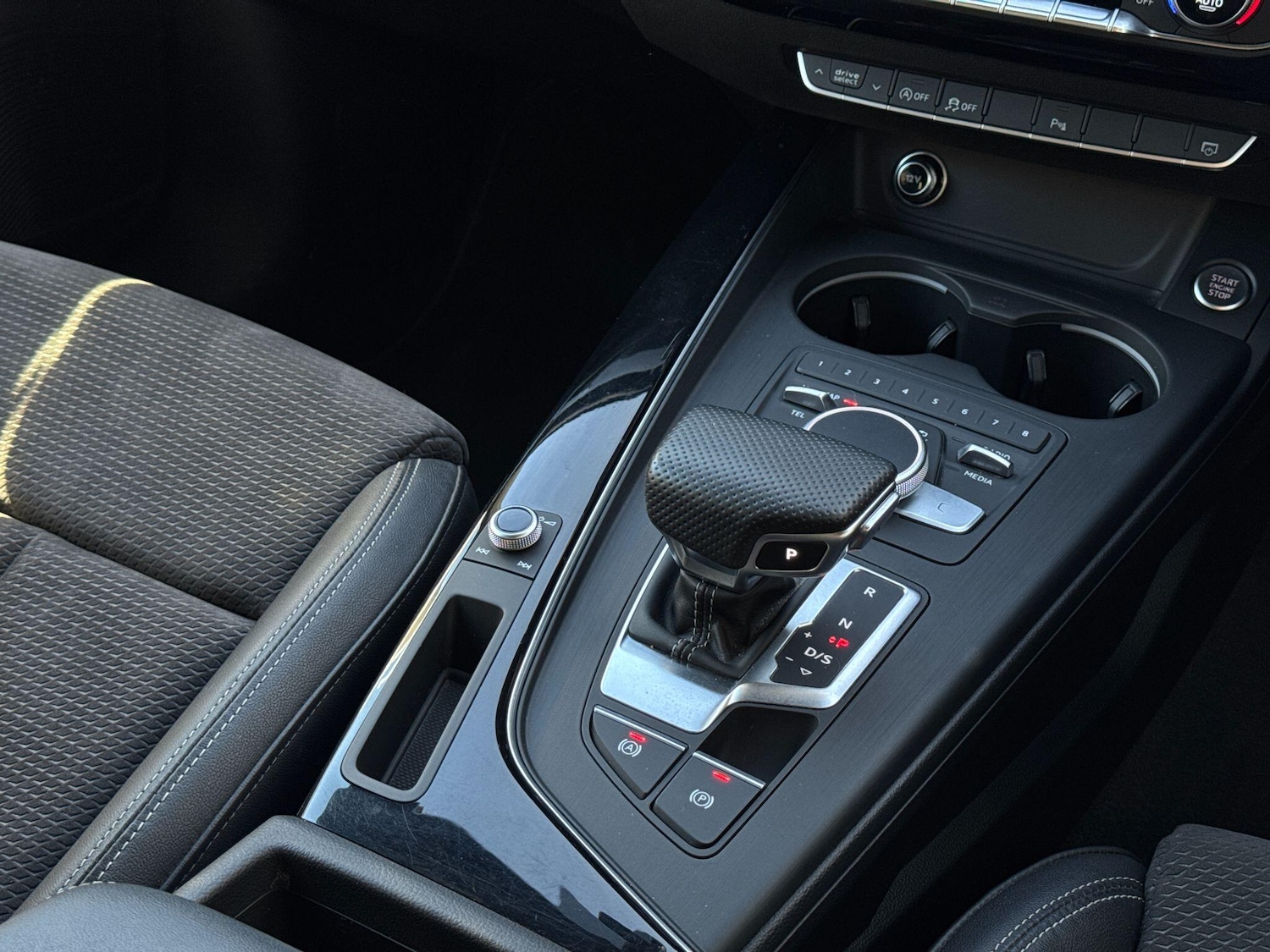 Used Audi A4 Avant for sale - 76728462: Photo 25