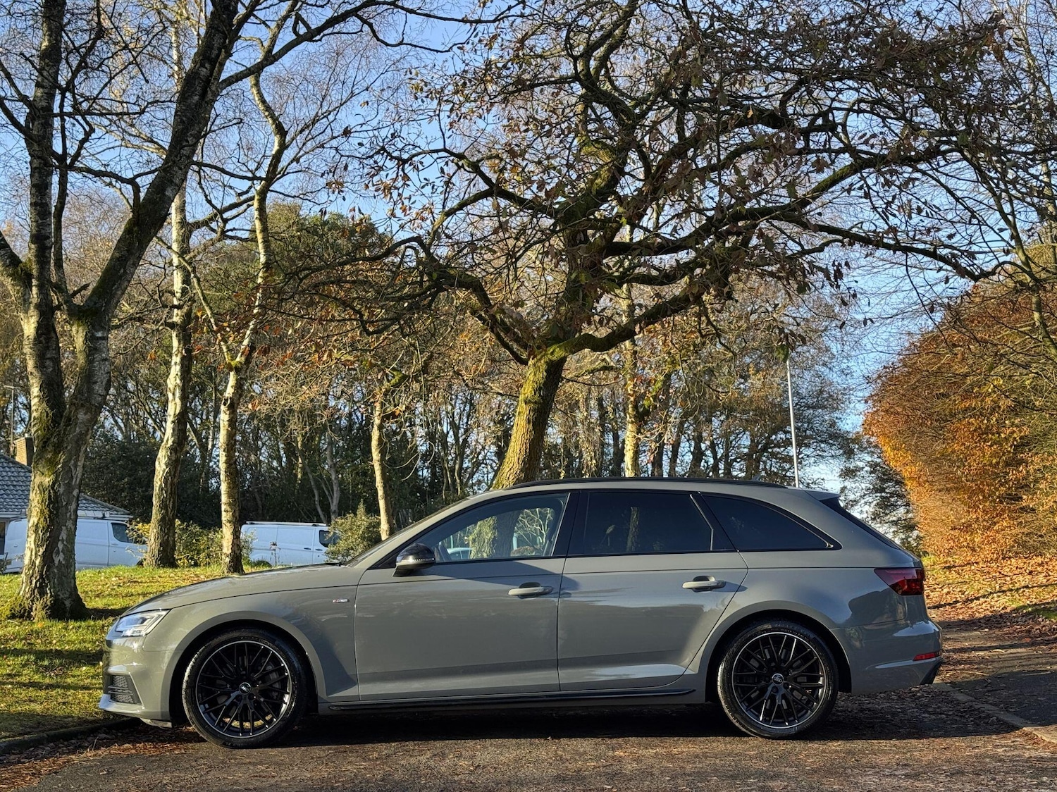 Used Audi A4 Avant for sale - 76728462: Photo 3