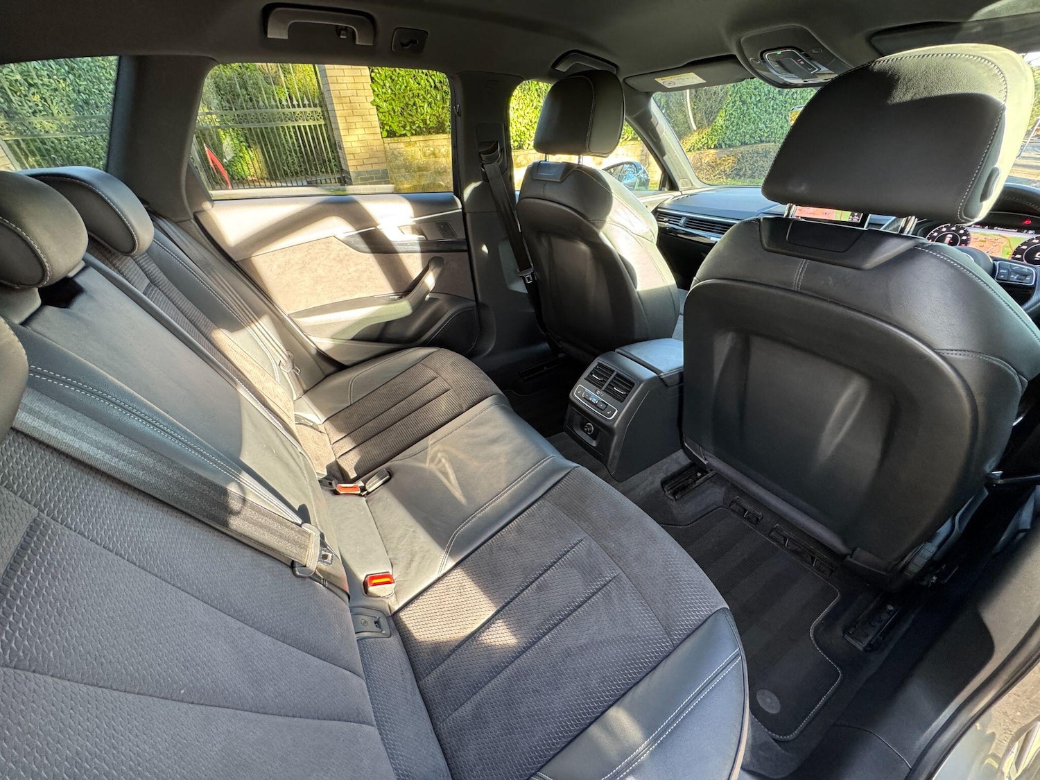 Used Audi A4 Avant for sale - 76728462: Photo 33