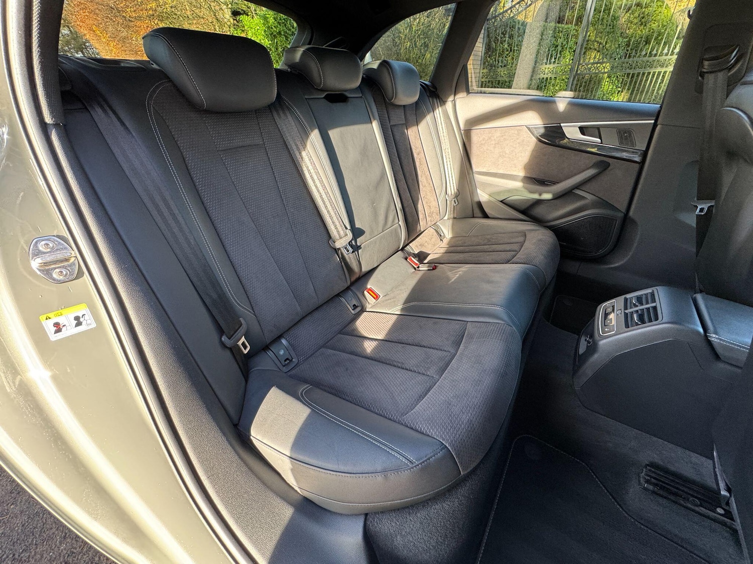 Used Audi A4 Avant for sale - 76728462: Photo 69