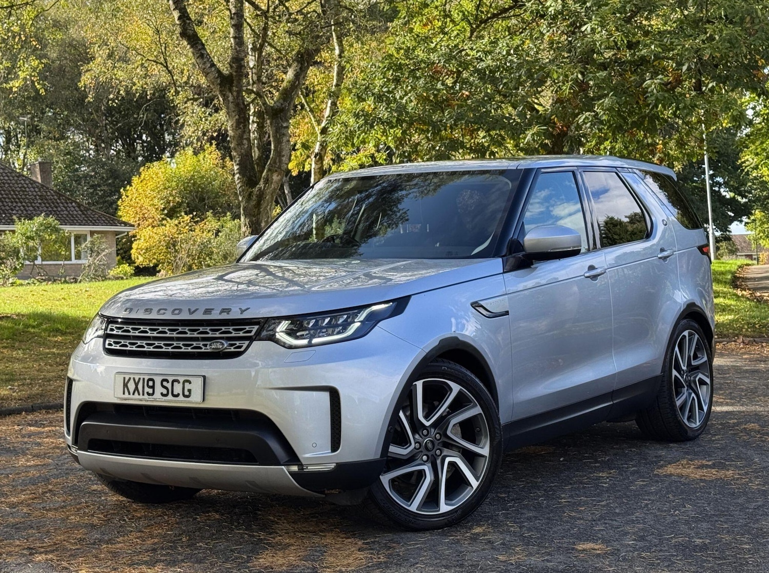 Used Land Rover Discovery 2019 for sale - 76199726: Photo 1