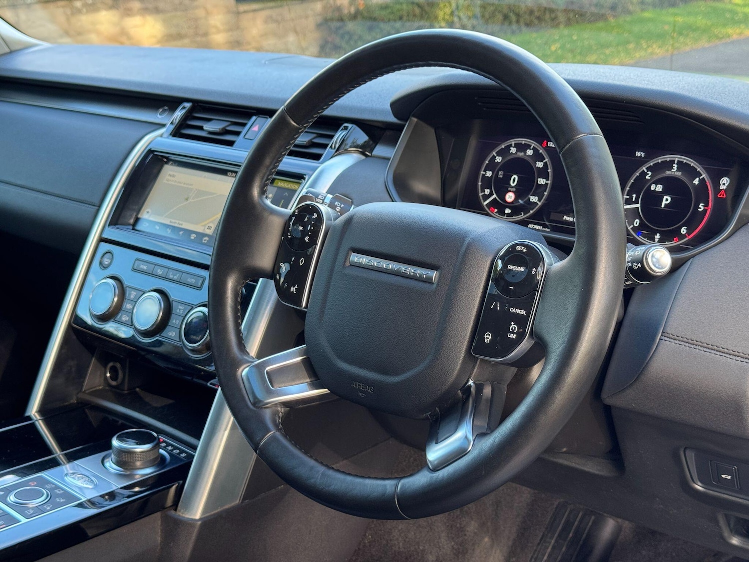 Used Land Rover Discovery 2019 for sale - 76199726: Photo 30