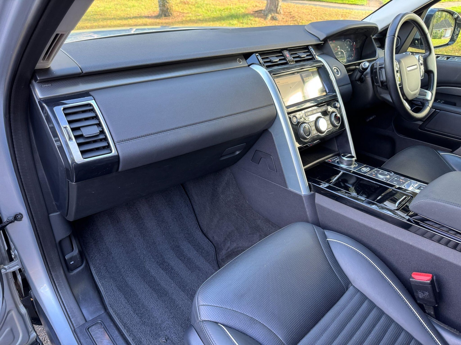 Used Land Rover Discovery 2019 for sale - 76199726: Photo 31