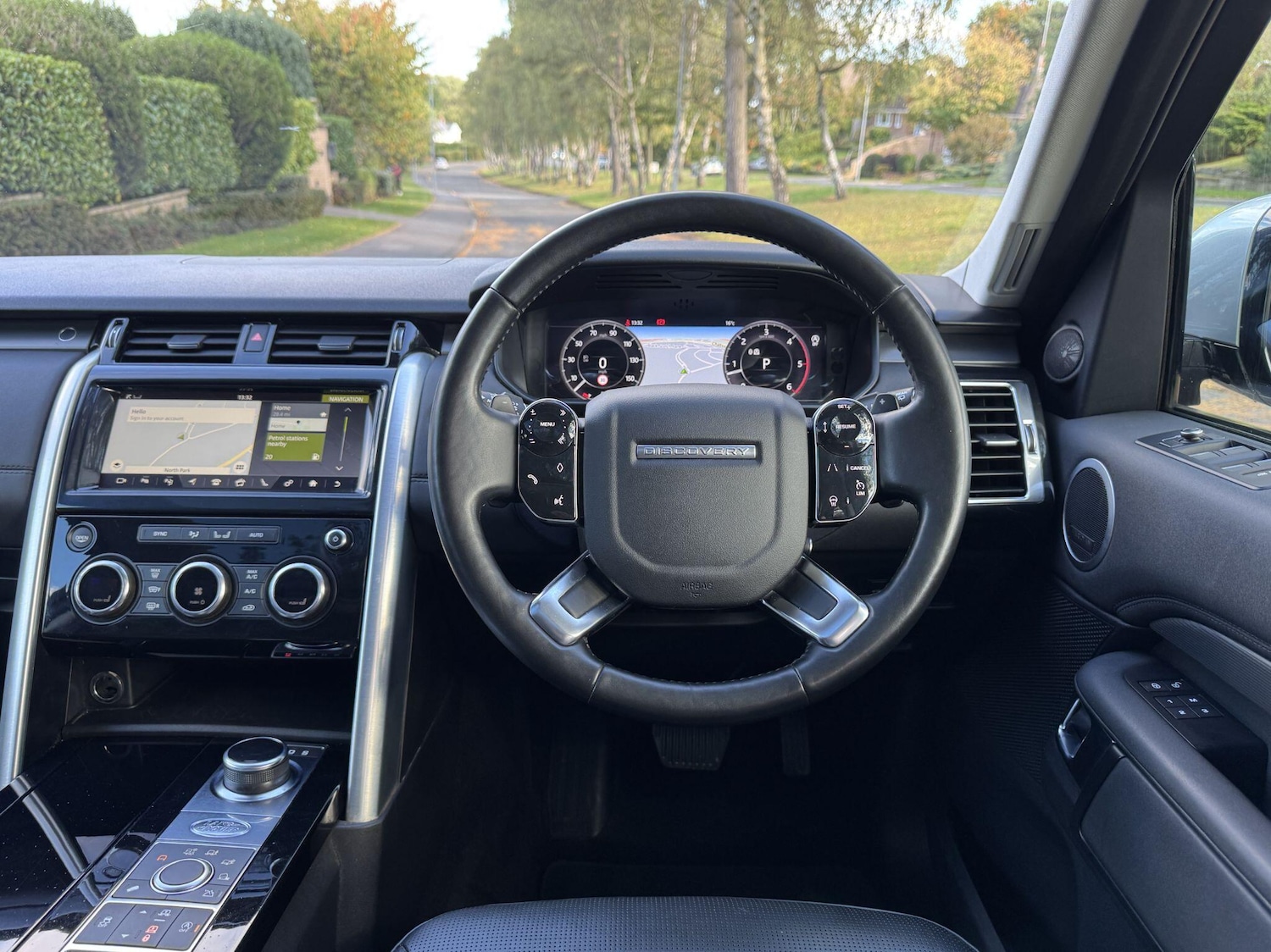 Used Land Rover Discovery 2019 for sale - 76199726: Photo 39