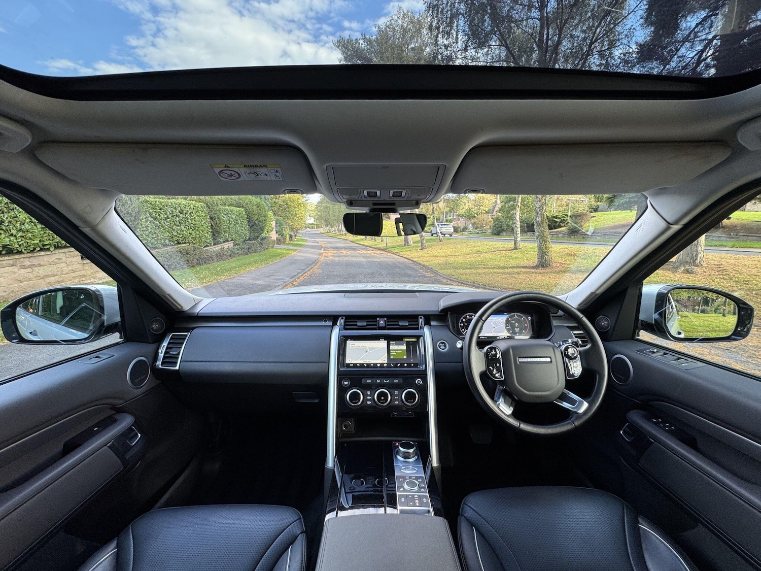 Used Land Rover Discovery 2019 for sale - 76199726: Photo 4