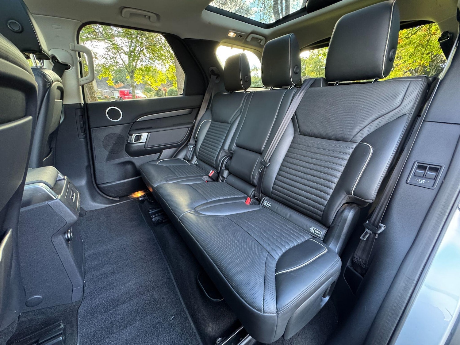 Used Land Rover Discovery 2019 for sale - 76199726: Photo 60