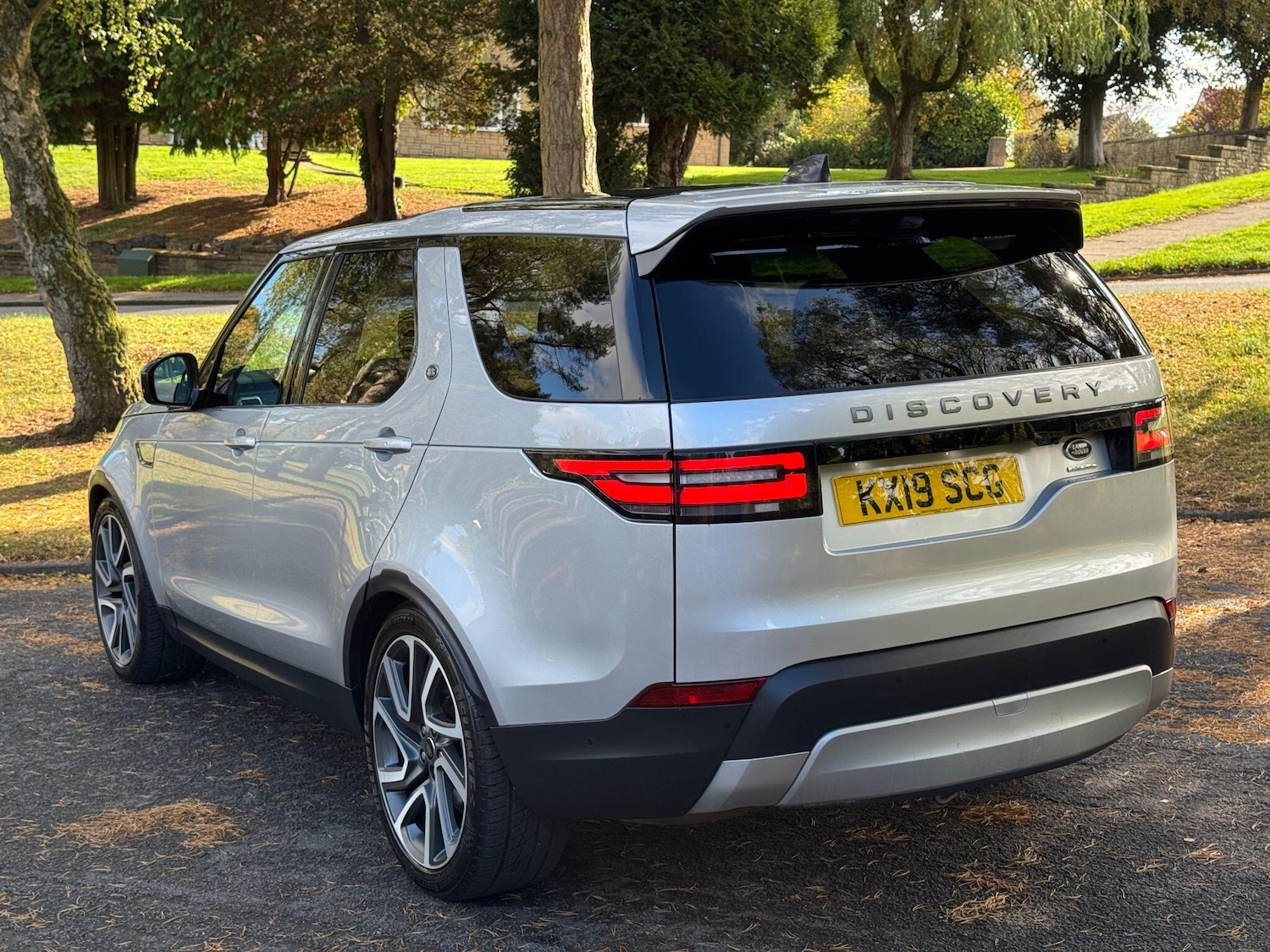 Used Land Rover Discovery 2019 for sale - 76199726: Photo 74