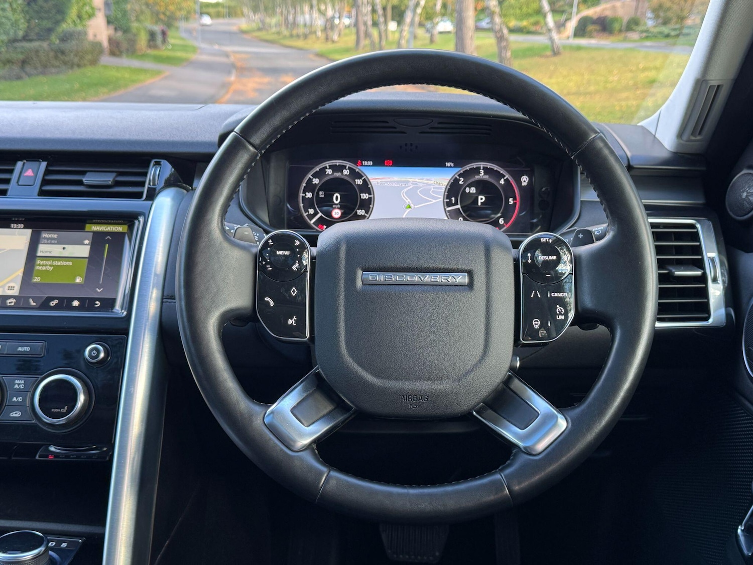 Used Land Rover Discovery 2019 for sale - 76199726: Photo 86