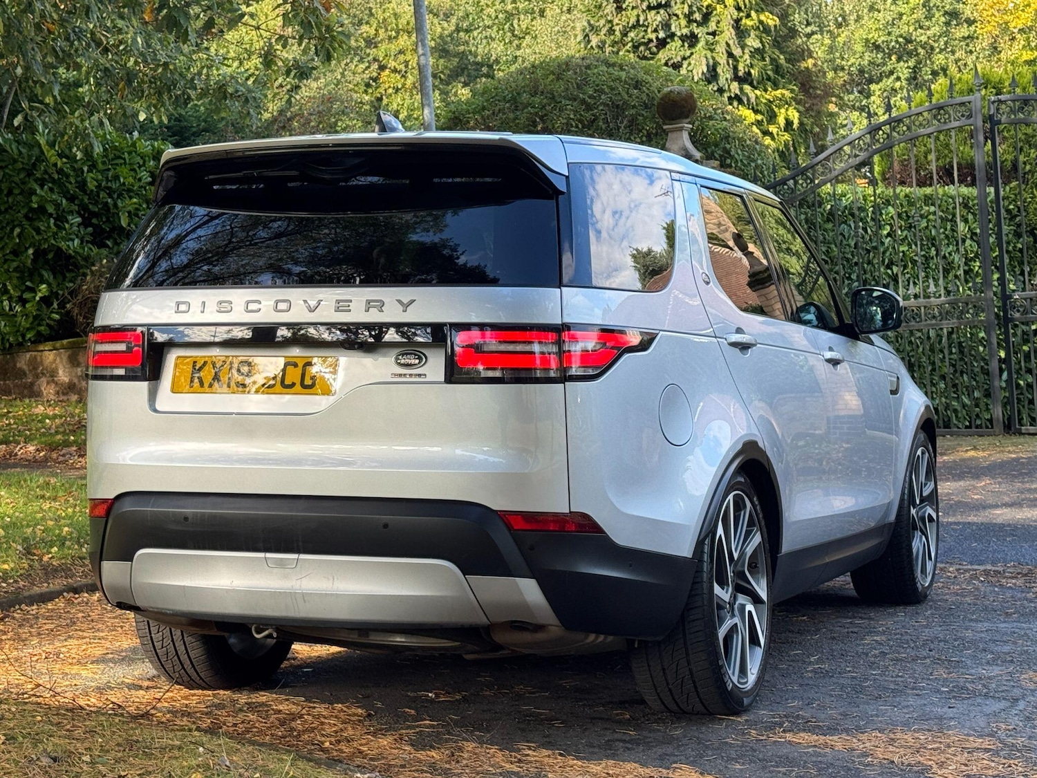Used Land Rover Discovery 2019 for sale - 76199726: Photo 91