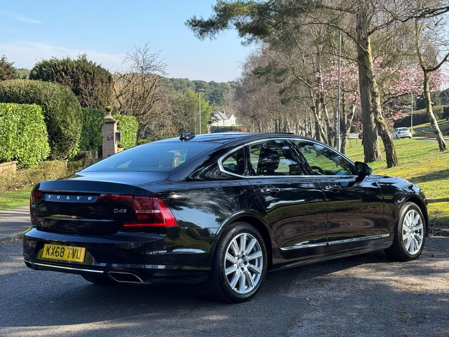 Used Volvo S90 2018 for sale - 77994009: Photo 2