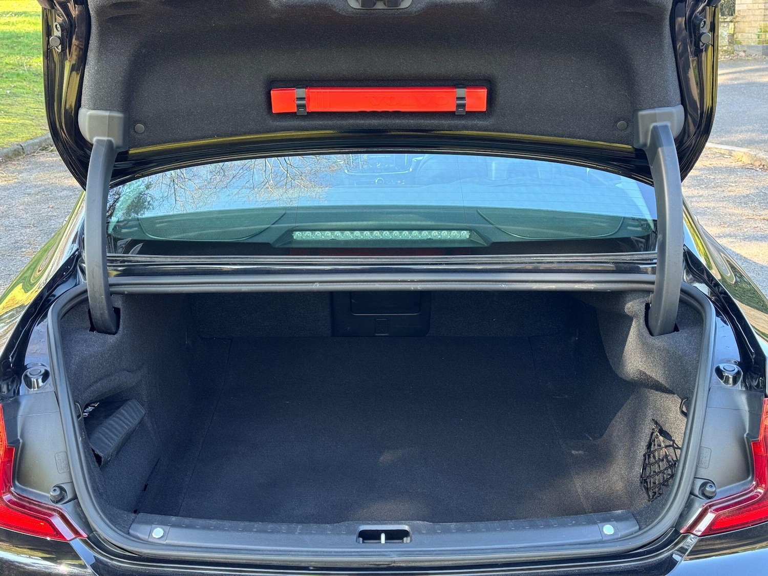 Used Volvo S90 2018 for sale - 77994009: Photo 40