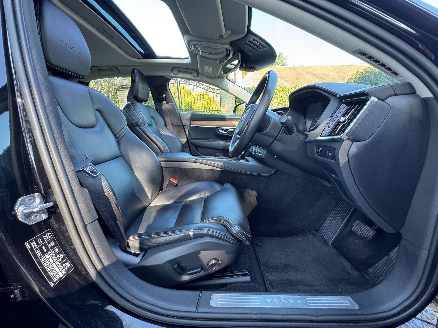 Used Volvo S90 2018 for sale - 77994009: Photo 59