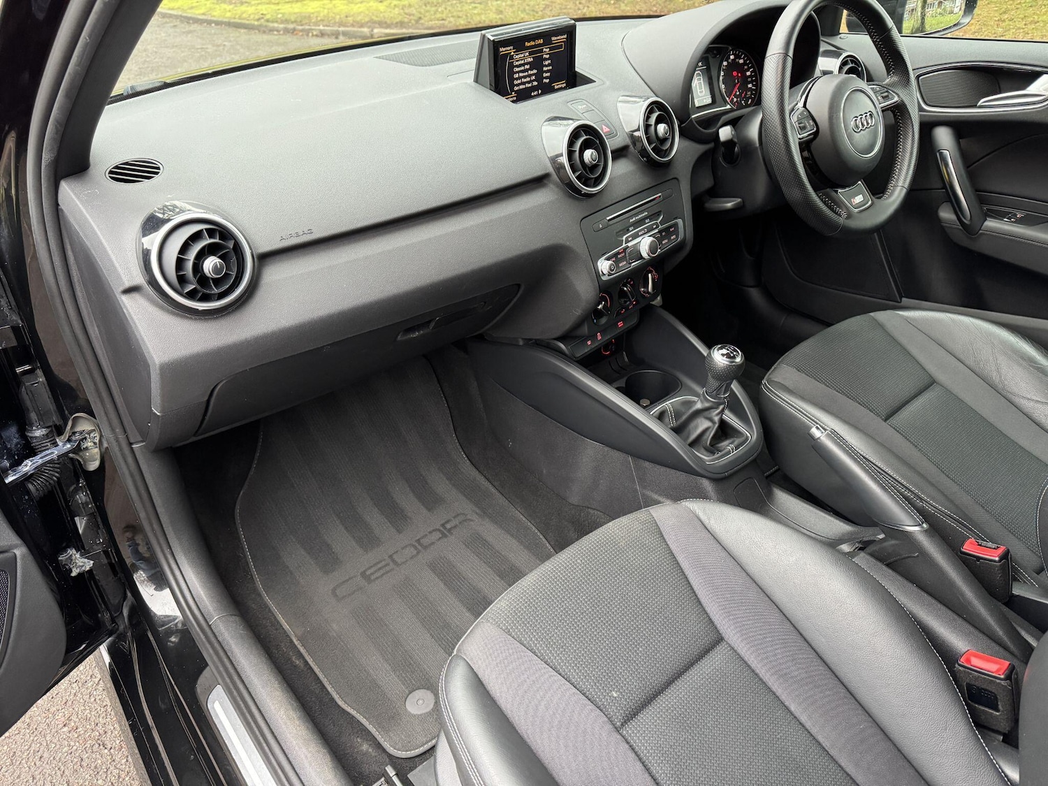 Used Audi A1 2016 for sale - 77351943: Photo 5