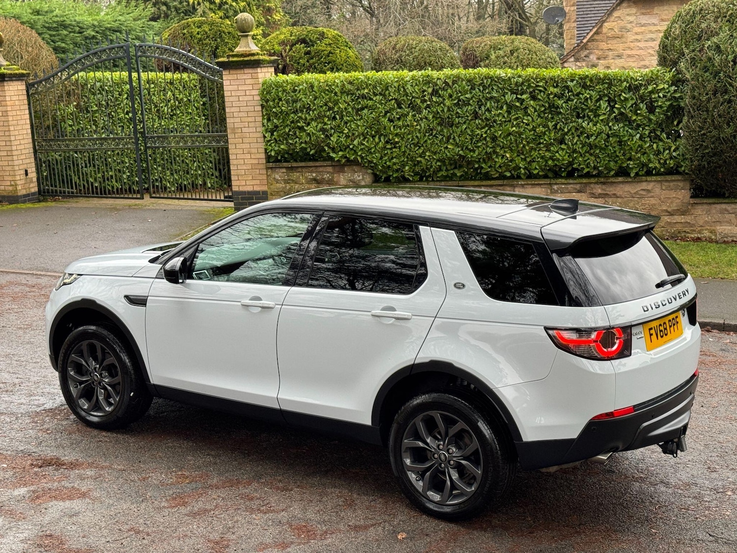 Used Land Rover Discovery Sport 2018 for sale - 77015464: Photo 31