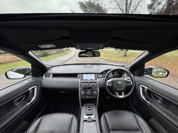 Used Land Rover Discovery Sport 2018 for sale - 77015464: Photo