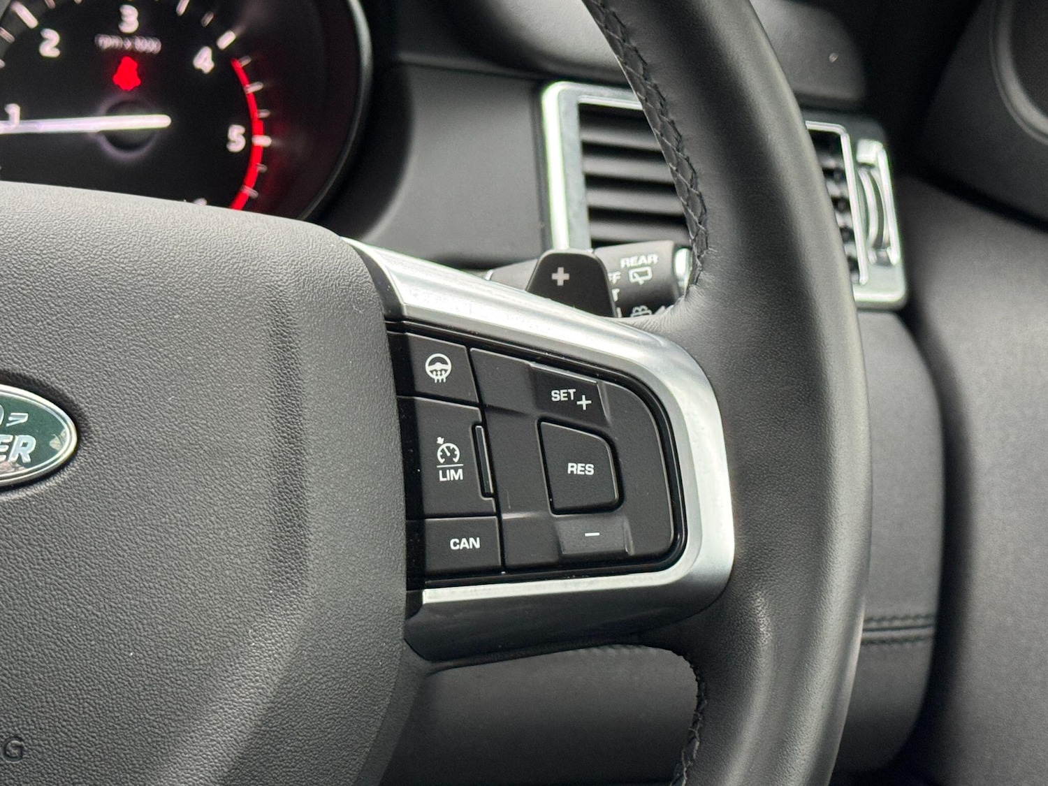 Used Land Rover Discovery Sport 2018 for sale - 77015464: Photo 67