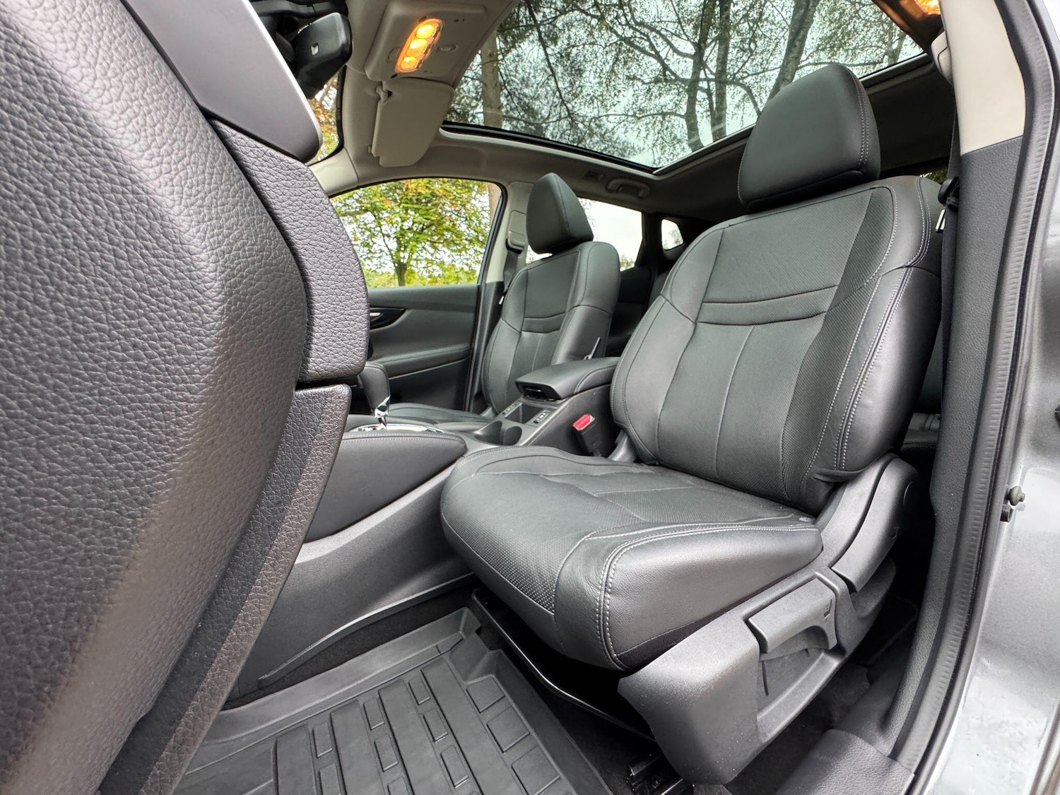 Used Nissan Qashqai 2017 for sale - 76294993: Photo 4