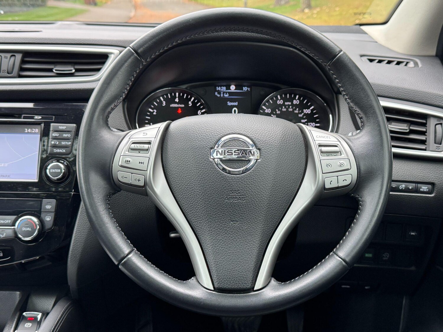 Used Nissan Qashqai 2017 for sale - 76294993: Photo 48