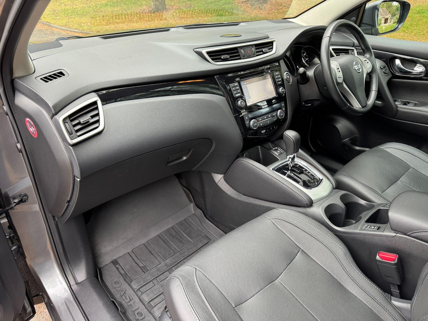Used Nissan Qashqai 2017 for sale - 76294993: Photo 52