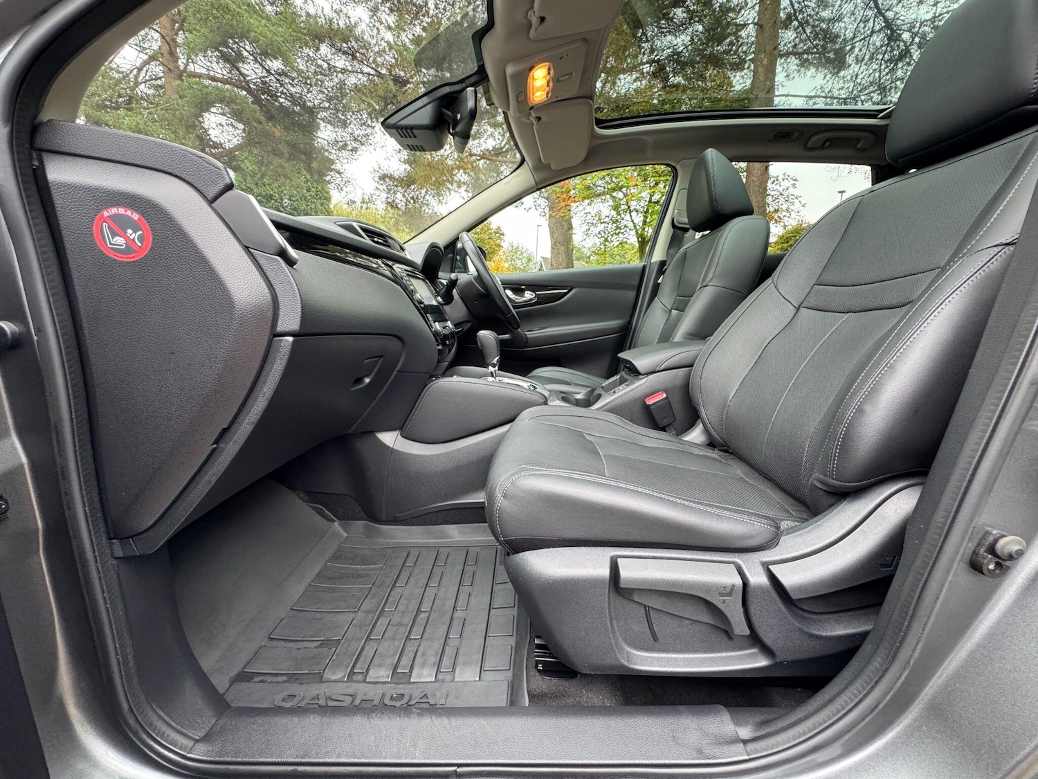 Used Nissan Qashqai 2017 for sale - 76294993: Photo 75