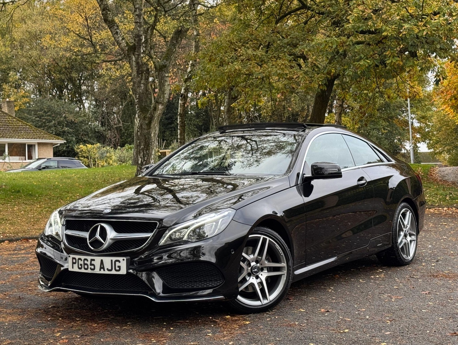 Used Mercedes-Benz E Class 2015 for sale - 76458144: Photo 1