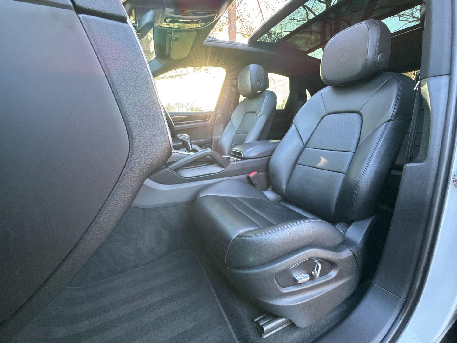 Used Porsche Cayenne 2019 for sale - 77351665: Photo 79