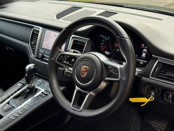 Used Porsche Macan 2017 for sale - 75415274: Photo