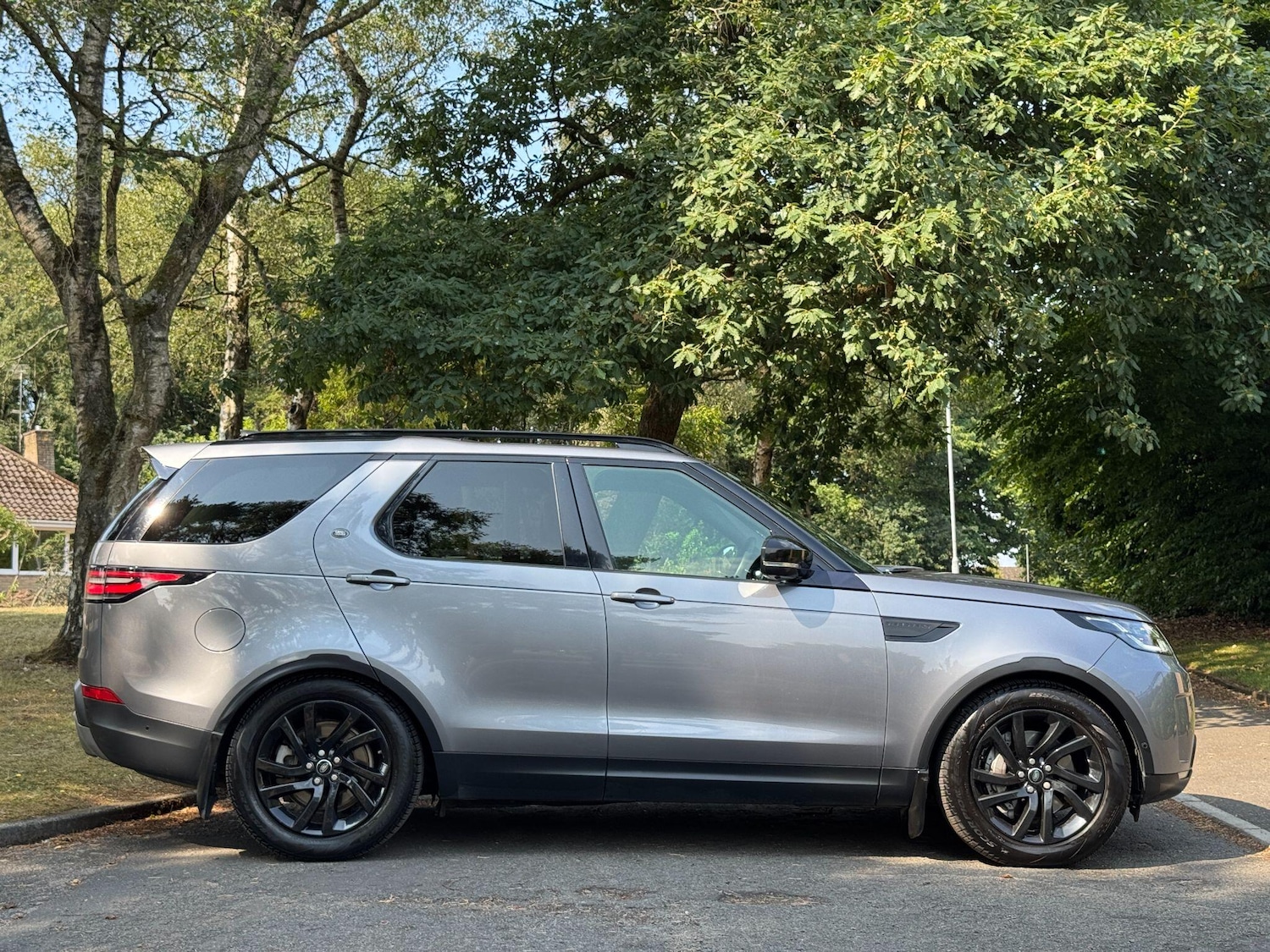 Used Land Rover Discovery 2019 for sale - 77175749: Photo 3