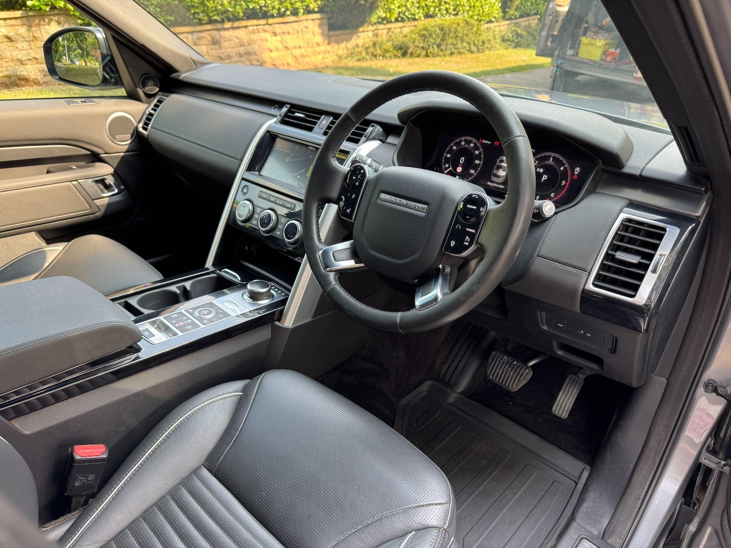 Used Land Rover Discovery 2019 for sale - 77175749: Photo 4