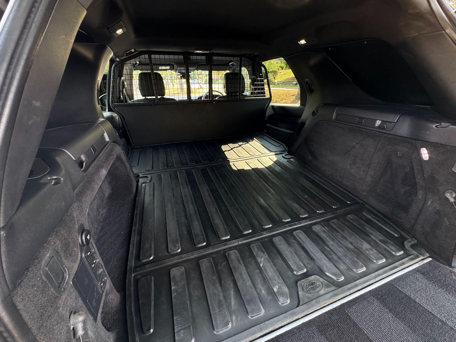 Used Land Rover Discovery 2019 for sale - 77175749: Photo 52