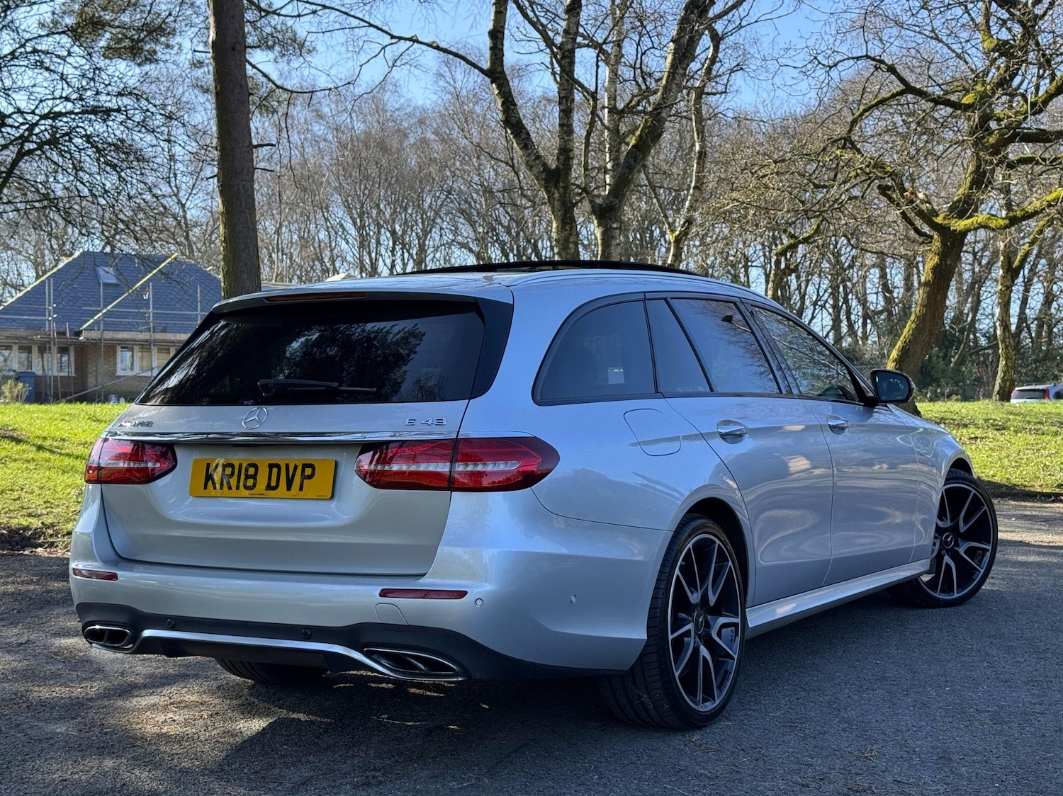 Used Mercedes-Benz E Class for sale - 77807653: Photo 2