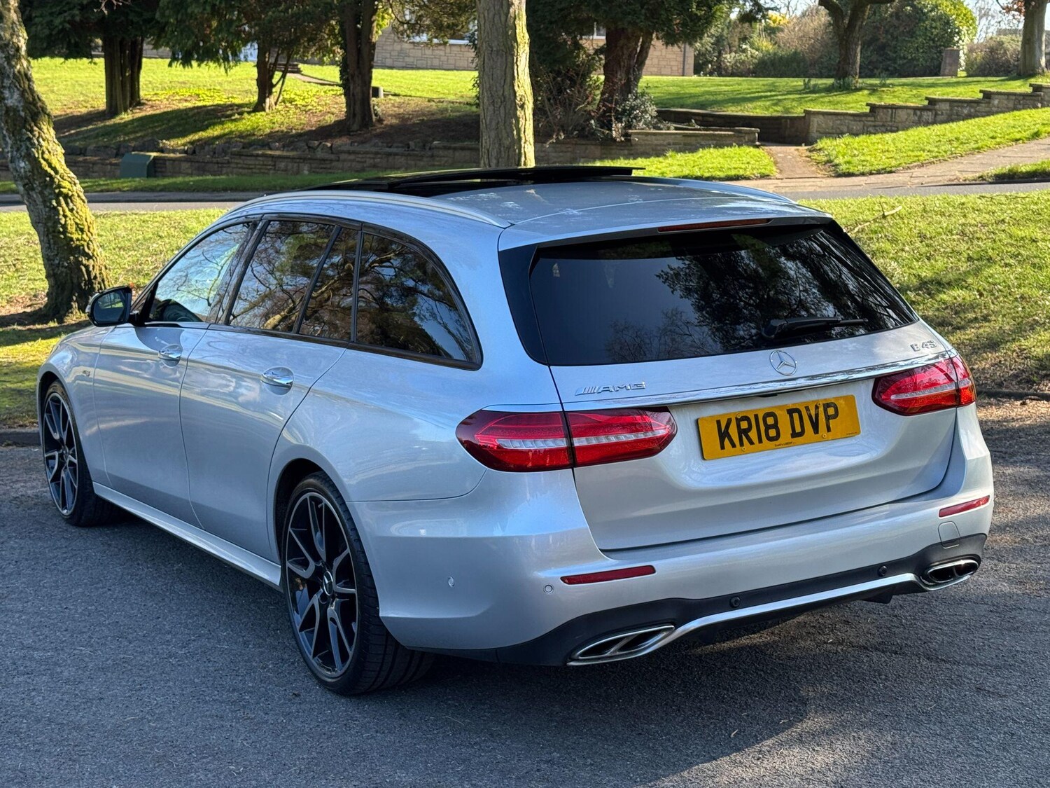 Used Mercedes-Benz E Class for sale - 77807653: Photo 41