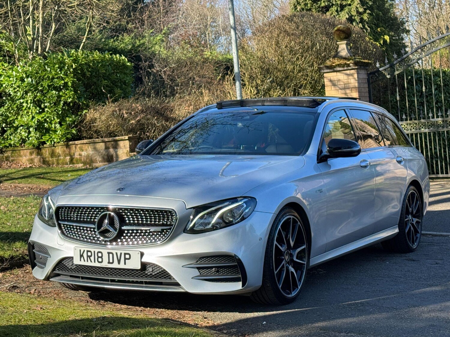 Used Mercedes-Benz E Class for sale - 77807653: Photo 69