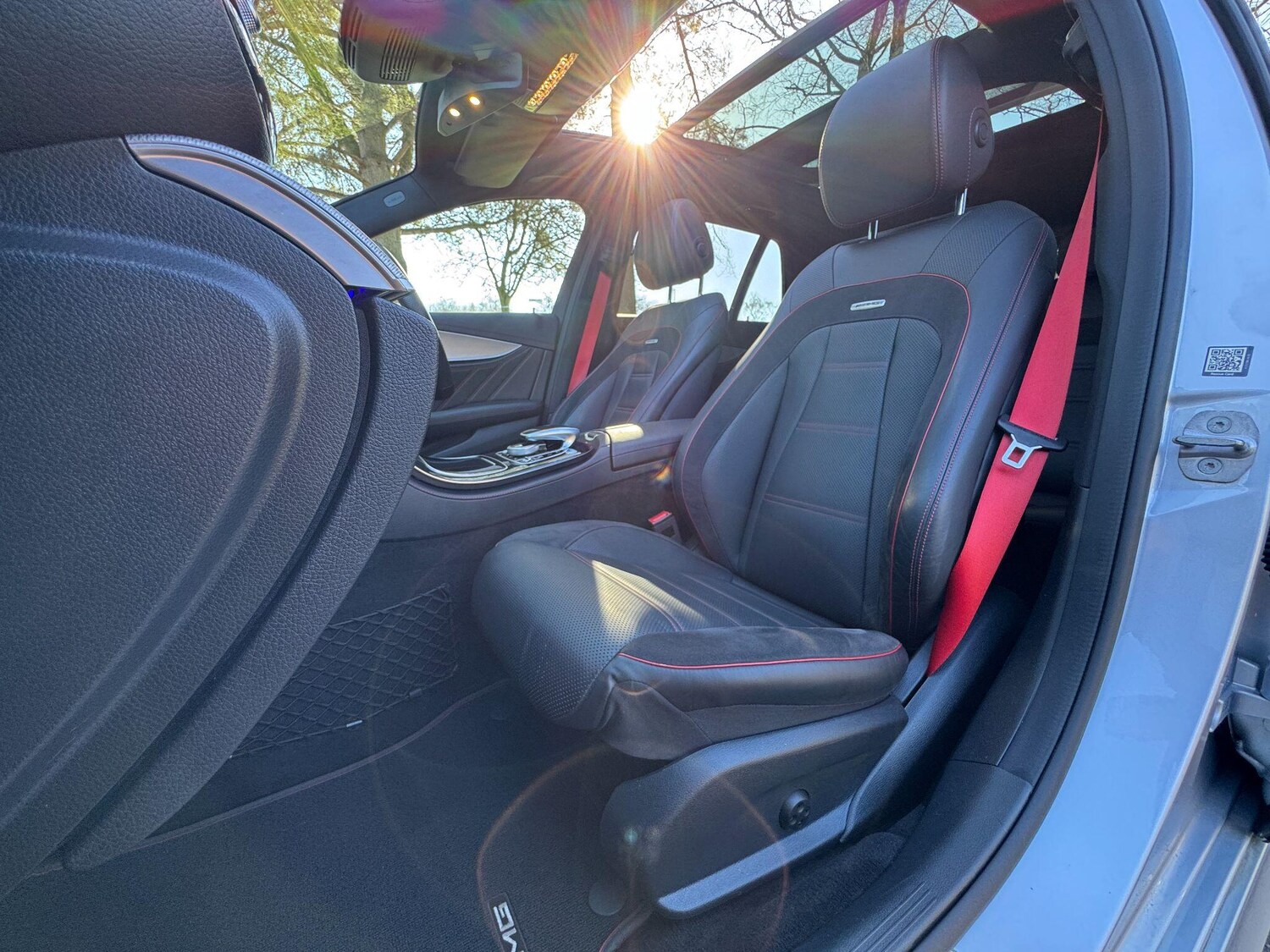 Used Mercedes-Benz E Class for sale - 77807653: Photo 86