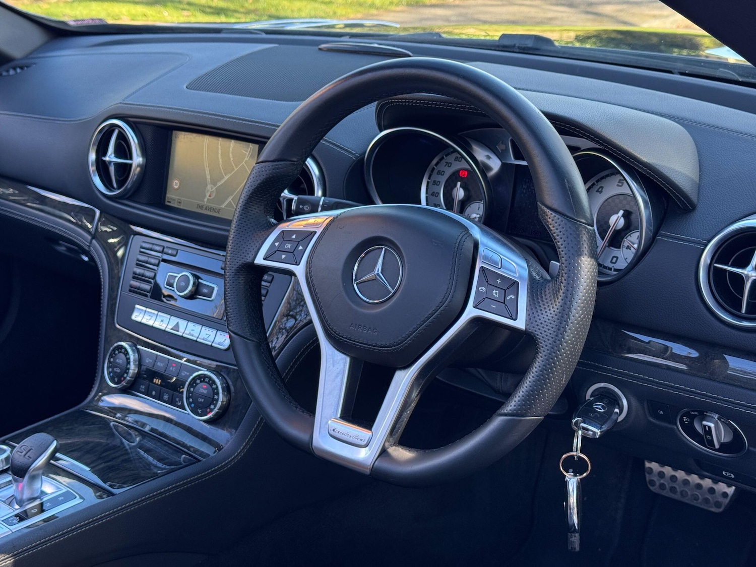 Used Mercedes-Benz SL 2014 for sale - 78033740: Photo 23