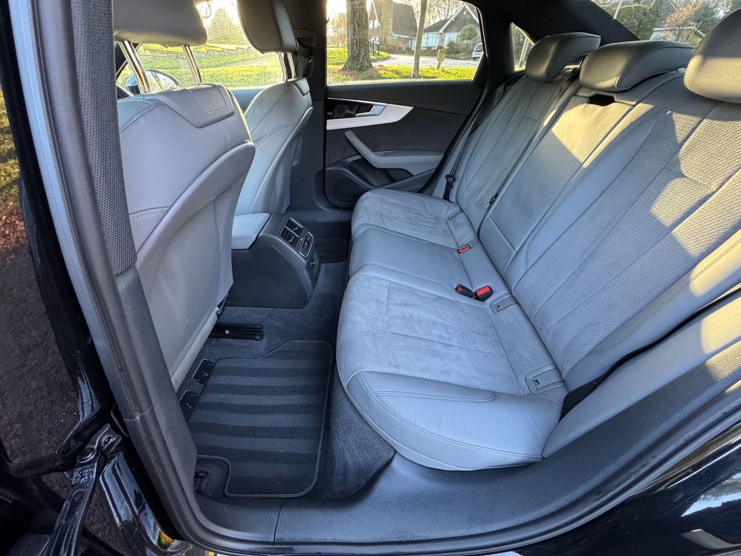 Used Audi A4 2023 for sale - 77015854: Photo 41