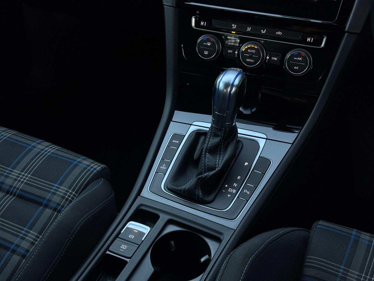 Used Volkswagen Golf 2018 for sale - 77574822: Photo 53