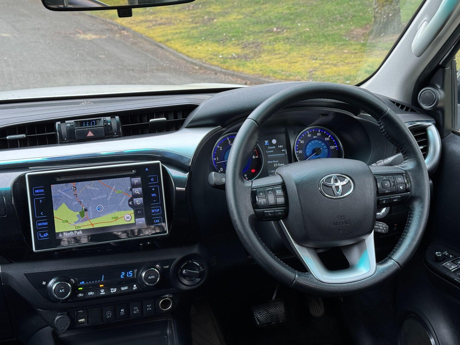 Used Toyota Hilux 2020 for sale - 78204913: Photo 12