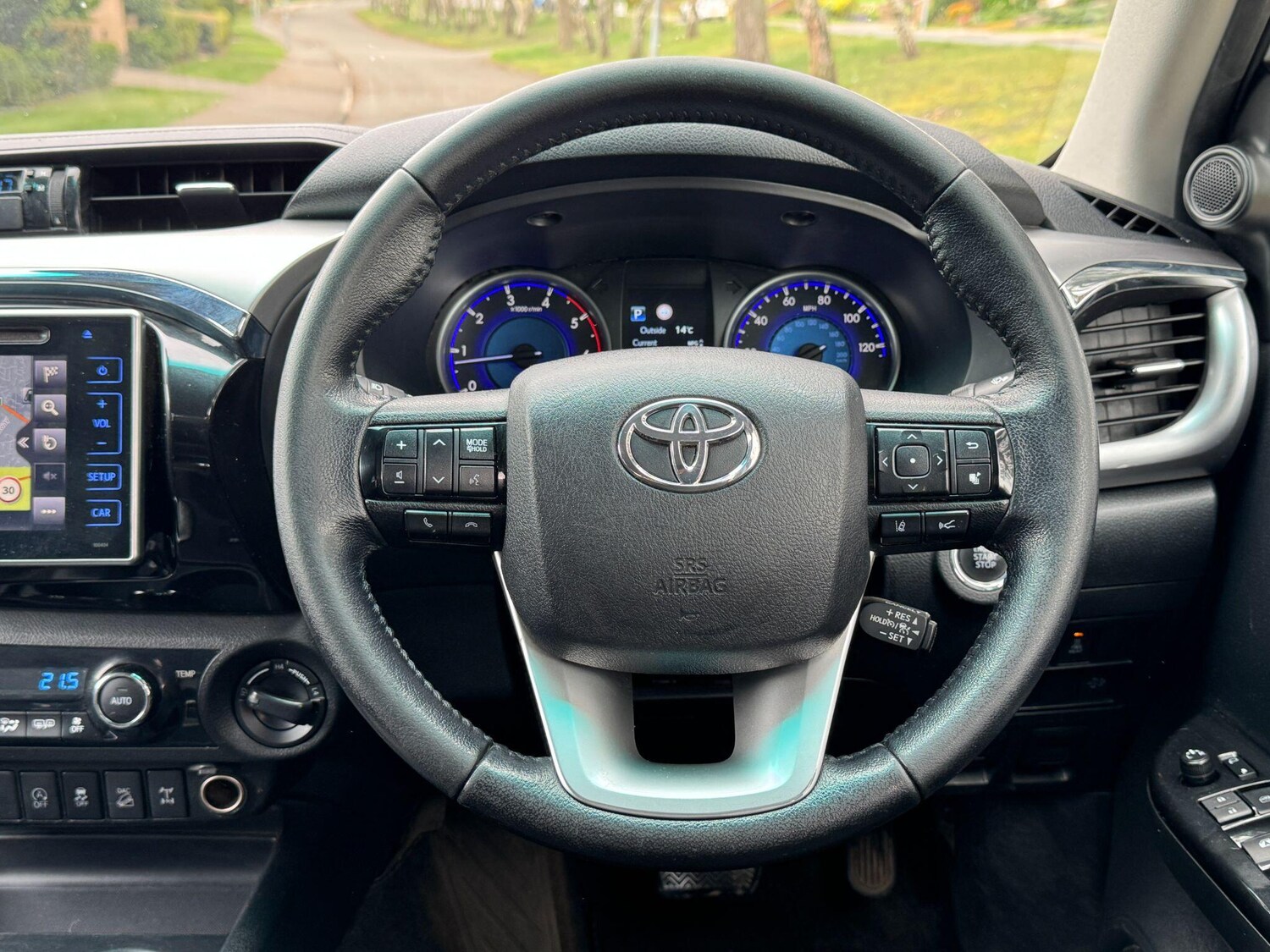 Used Toyota Hilux 2020 for sale - 78204913: Photo 60